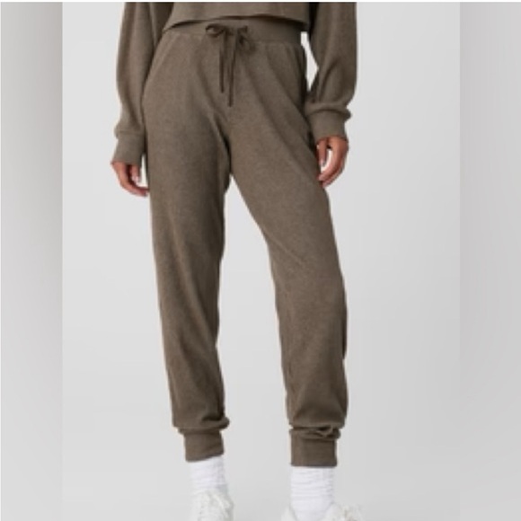 ALO Yoga Muse Taupe Jogger Sweat Pants - Picture 1 of 7
